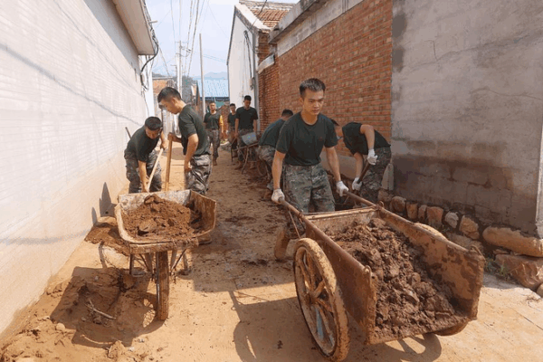 Beijing Reconnects: Power & Comms Restored After Storm Beijing_Reconnects__Power___Comms_Restored_After_Storm