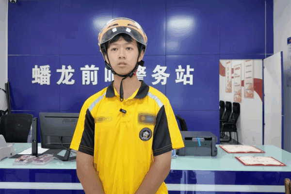 Blood-Stained Pillow Leads to Heroic Rescue in Leshan Blood_Stained_Pillow_Leads_to_Heroic_Rescue_in_Leshan