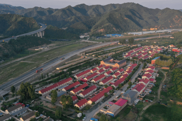 Chengde Countryside Revival: Resilience Reborn by the Great Wall Chengde_Countryside_Revival__Resilience_Reborn_by_the_Great_Wall