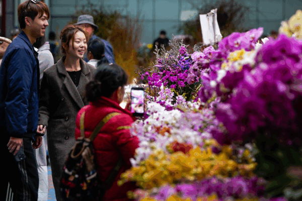 China’s Economic Blueprint: Resilient Growth on the Horizon China_s_Economic_Blueprint__Resilient_Growth_on_the_Horizon