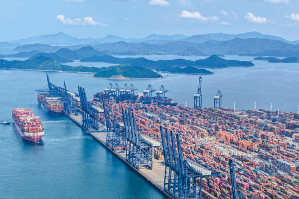 Chinese Mainland Trade Jumps 6.7% in July Amid Tariff Truce Countdown Chinese_Mainland_Trade_Jumps_6_7__in_July_Amid_Tariff_Truce_Countdown