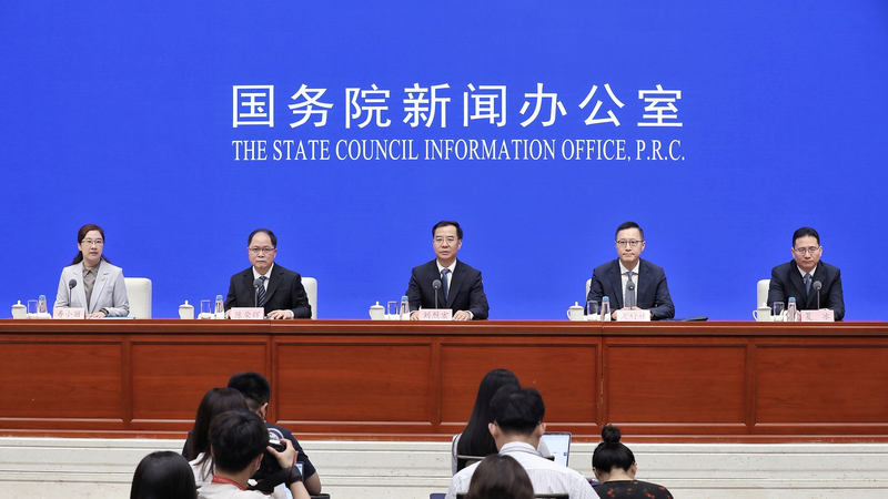 Digital Boom in the Chinese Mainland: 5G, AI & Data on the Rise Digital_Boom_in_the_Chinese_Mainland__5G__AI___Data_on_the_Rise