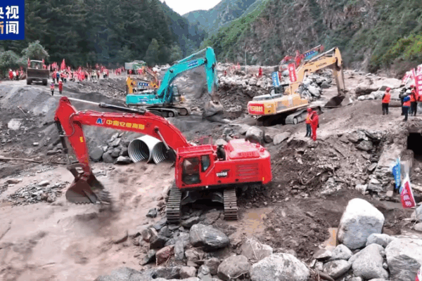 Roads & Power Restored in Gansu’s Yuzhong County After Torrents Roads & Power Restored in Gansu’s Yuzhong County After Torrents