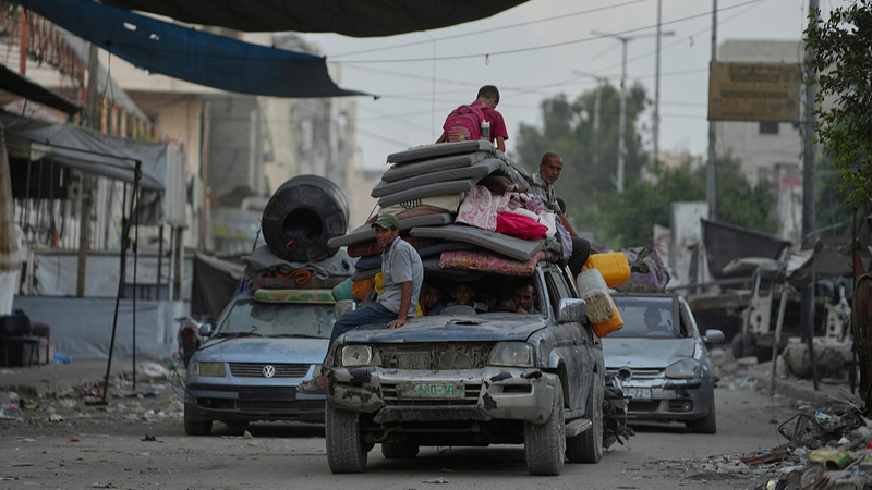 Families_Flee_as_Israeli_Forces_Advance_into_Gaza_City