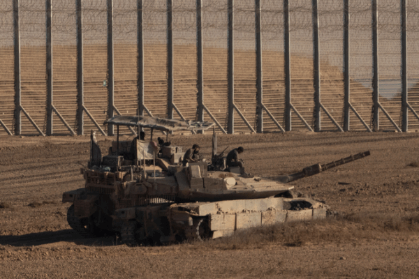 Gaza Crisis Deepens as Israeli Tanks Advance and UN Warns of Famine Gaza_Crisis_Deepens_as_Israeli_Tanks_Advance_and_UN_Warns_of_Famine