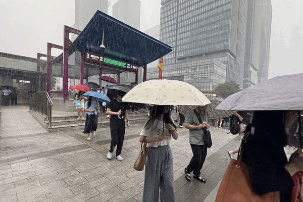 Heavy Rains Prompt Level-IV Flood Response in Guangdong on the Chinese Mainland Heavy_Rains_Prompt_Level_IV_Flood_Response_in_Guangdong_on_the_Chinese_Mainland