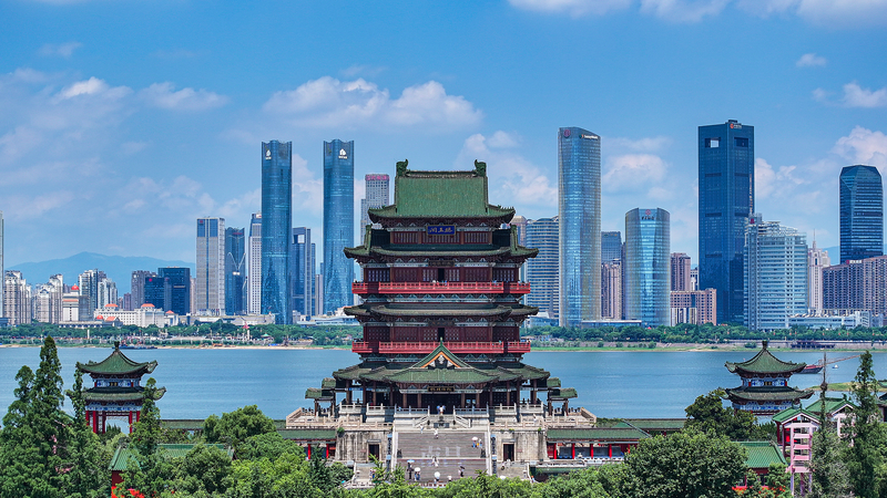 Discover Nanchang’s Pavilion of Prince Teng: A 1,300-Year-Old Icon video poster