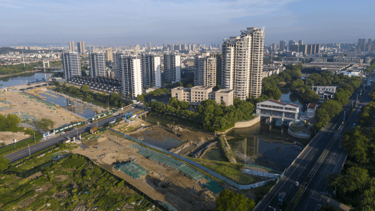 540M Yuan Flood Relief Boosts Road Repairs 🌧️🚧