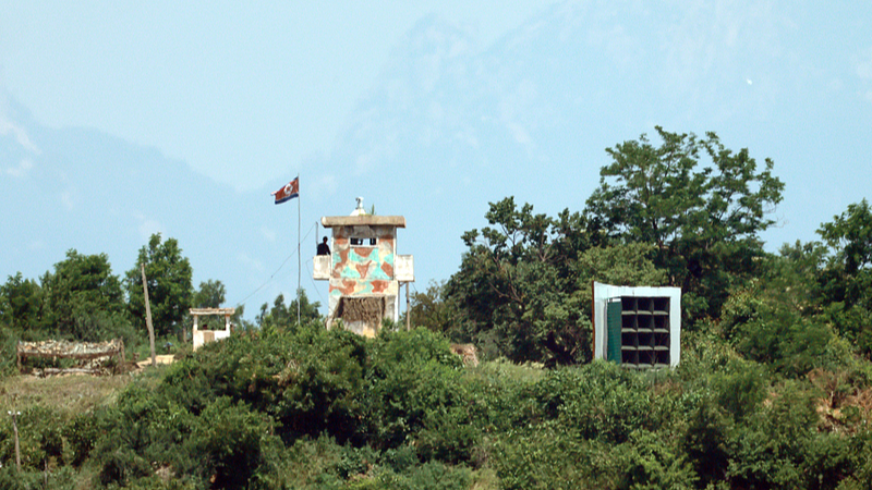 ROK_Dismantles_Border_Loudspeakers_to_Ease_Tensions - Namaste Headlines ROK_Dismantles_Border_Loudspeakers_to_Ease_Tensions