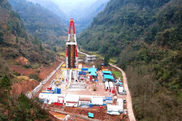 Sinopec Uncovers 165 Billion Cubic Meters in Hongxing Shale Gas Field Sinopec_Uncovers_165_Billion_Cubic_Meters_in_Hongxing_Shale_Gas_Field