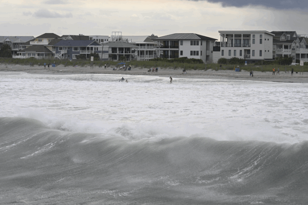 Hurricane Erin Offshore: Brace for Storm Surge on US East Coast 🌊 Hurricane Erin Offshore: Brace for Storm Surge on US East Coast 🌊 video poster