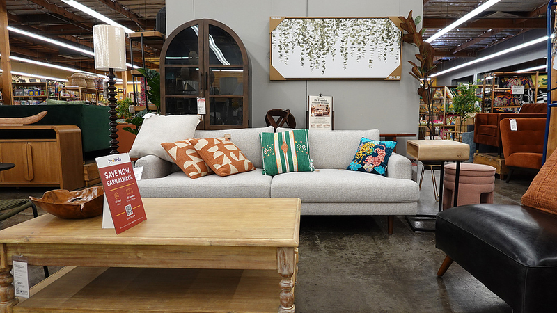 Trump_Launches_Major_Tariff_Probe_on_Furniture_Imports