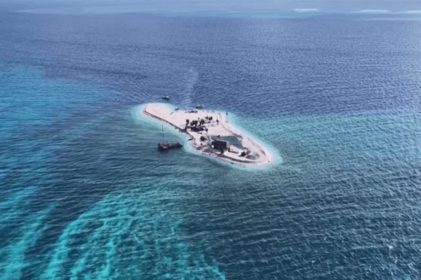 Explore Xisha Islands: Summer’s Top Tropical Getaway 🌴 Explore Xisha Islands: Summer's Top Tropical Getaway 🌴 video poster