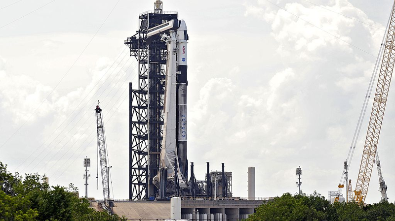 Cloudy Skies Delay SpaceX Crew-11 Launch – Retry on Friday