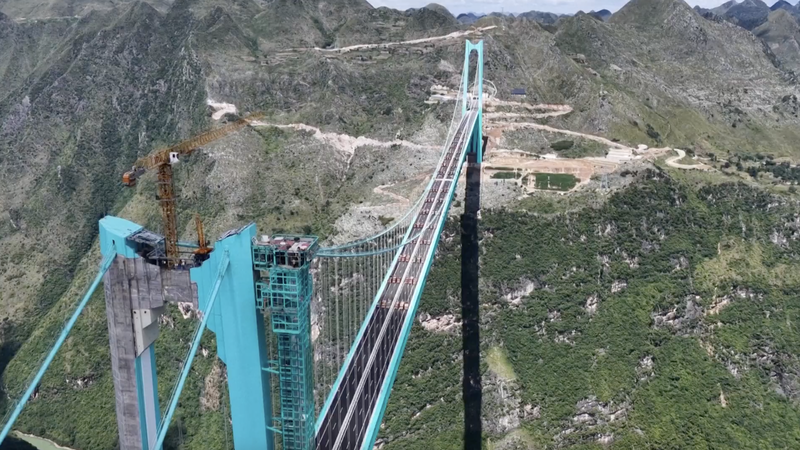 Worlds Tallest Bridge in Guizhou Aces Load Test World_s_Tallest_Bridge_in_Guizhou_Aces_Load_Test video poster