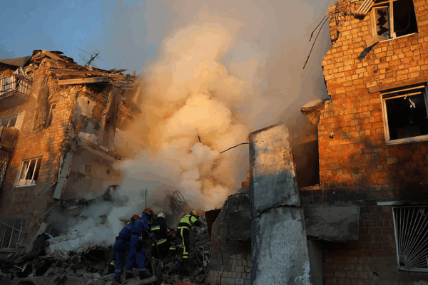 Russia’s Massive Strike on Kyiv Sparks EU & US Security Talks Russia’s Massive Strike on Kyiv Sparks EU & US Security Talks