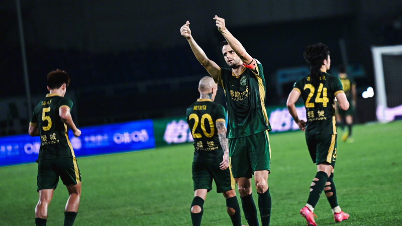 Zhejiang Secures First CSL Win with 2-0 Victory Over Tianjin Zhejiang_Secures_First_CSL_Win_with_2_0_Victory_Over_Tianjin