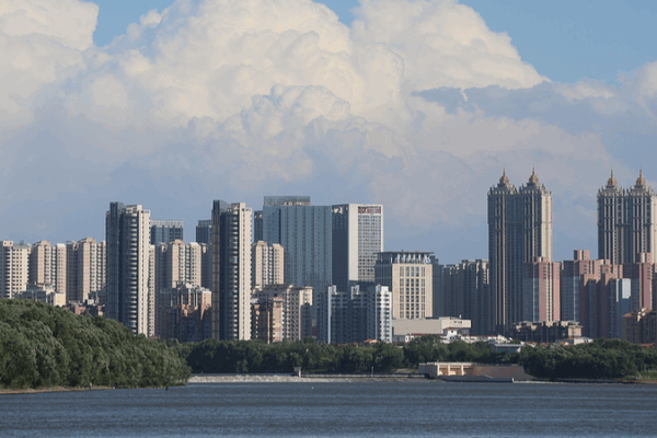 Shenyang’s Hunhe River: Where City Meets Nature 🌿 Shenyang's Hunhe River: Where City Meets Nature 🌿 video poster