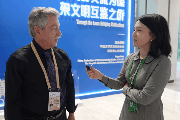 Joel Hynek Hails Cultural Fusion at Chengdu’s Golden Panda Awards Joel Hynek Hails Cultural Fusion at Chengdu’s Golden Panda Awards video poster