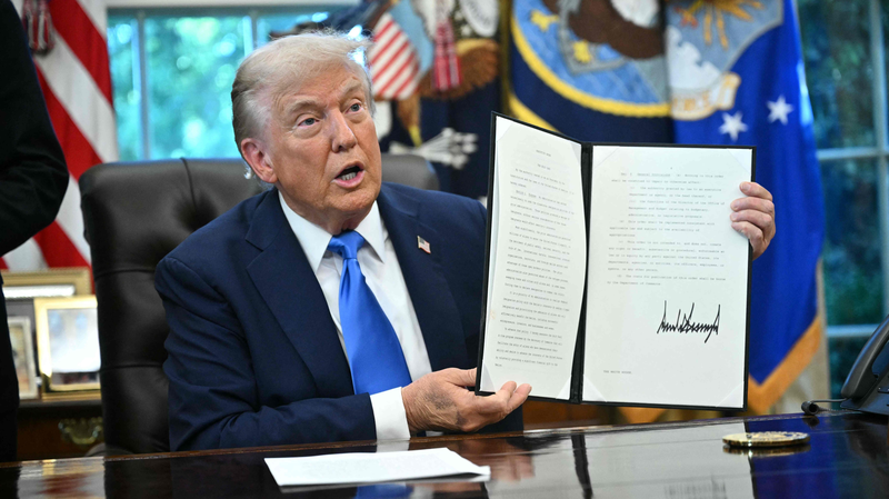 4Z6UJUD5XWCEDJJBC98G - Namaste Headlines Trump’s H-1B Shakeup Forces Indian IT to Rethink Strategy