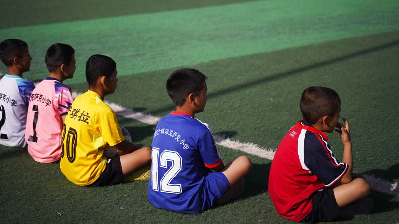 Xinjiang’s Football Legacy and Sweet Fig Harvest