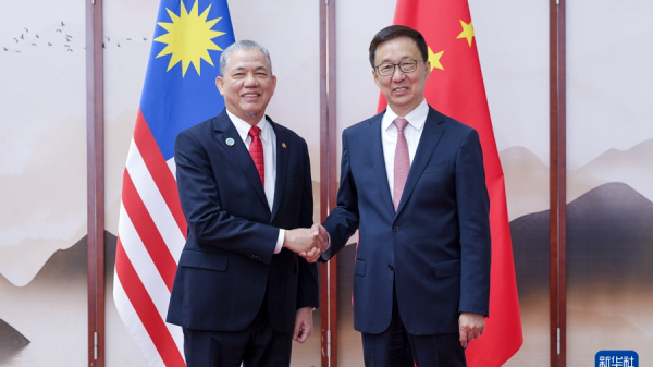 China VP Han Zheng Meets Malaysia’s Deputy PM on Energy & Water 🌱💧 China VP Han Zheng Meets Malaysia’s Deputy PM on Energy & Water 🌱💧
