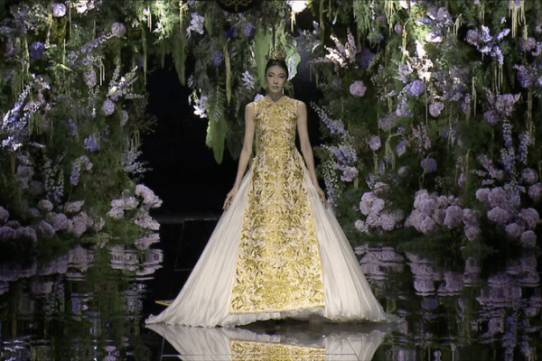 Guo Pei’s Golden Vision Shines at Beijing Fashion Week Guo Pei’s Golden Vision Shines at Beijing Fashion Week video poster