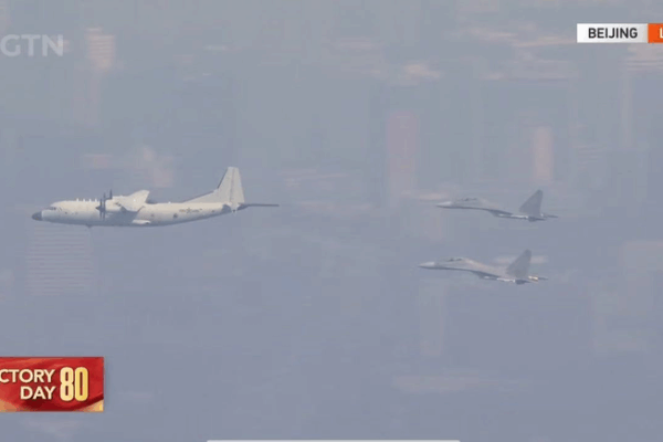Air Echelons Soar Over Tian’anmen Square in Epic V-Day Parade Air_Echelons_Soar_Over_Tian_anmen_Square_in_Epic_V_Day_Parade