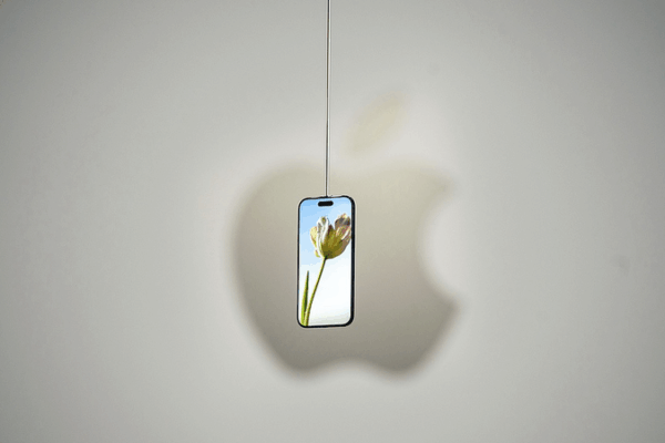 Apple Unveils Ultra-Thin iPhone Air, AI Innovations Take a Back Seat Apple_Unveils_Ultra_Thin_iPhone_Air__AI_Innovations_Take_a_Back_Seat