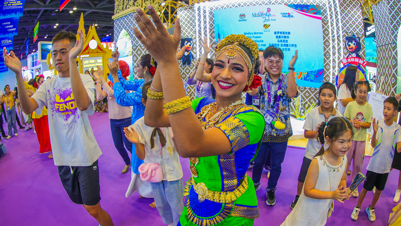 CAEXPO_2025__China___ASEAN_Team_Up_on_AI__Trade___Green_Growth - Namaste Headlines CAEXPO_2025__China___ASEAN_Team_Up_on_AI__Trade___Green_Growth