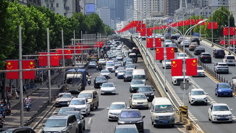 Chinese_Mainland_to_See_2M_Daily_Border_Crossings_During_Holiday