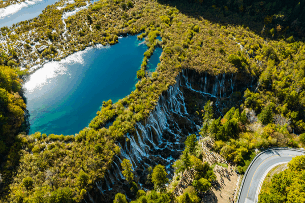 Nuorilang Waterfall: Jiuzhaigou’s Alpine Gem 🌊 Nuorilang Waterfall: Jiuzhaigou’s Alpine Gem 🌊 video poster