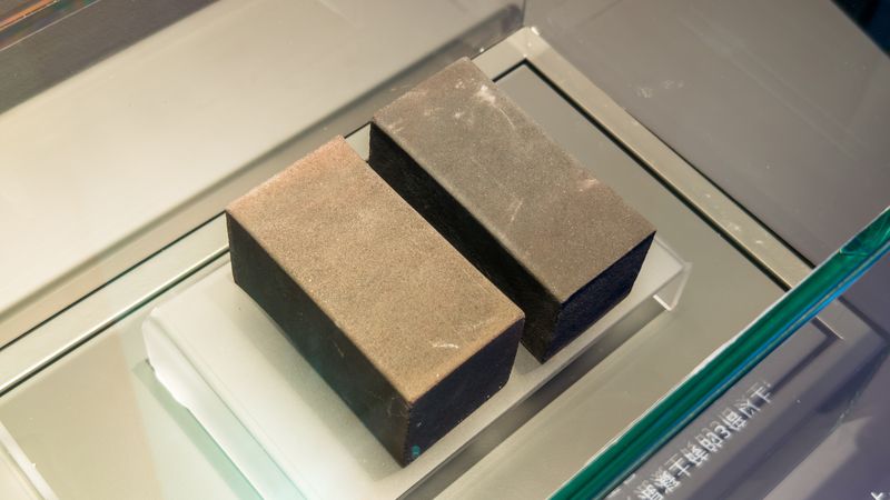 Chinese Lab Unveils Moon Dust Brick Maker for Lunar Bases 🚀