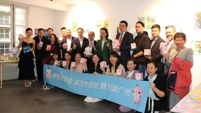 Guangzhou_Kids__Art_Lights_Up_Paris_for_15th_National_Games - Namaste Headlines Guangzhou_Kids__Art_Lights_Up_Paris_for_15th_National_Games