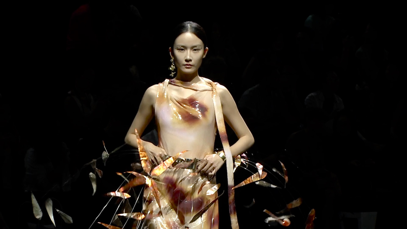 Heritage_Meets_High_Tech_at_2025_China_Fashion_Week video poster