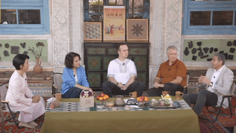 How_Korla_is_Turning_a_Desert_Edge_into_Eurasia_s_New_Hub video poster