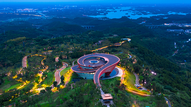 LCH9KGYBJN6CGSIG0JR3 - Namaste Headlines Explore Chengdu’s Longquan Mountains Urban Forest Park: Your Green City Escape 🌳 video poster