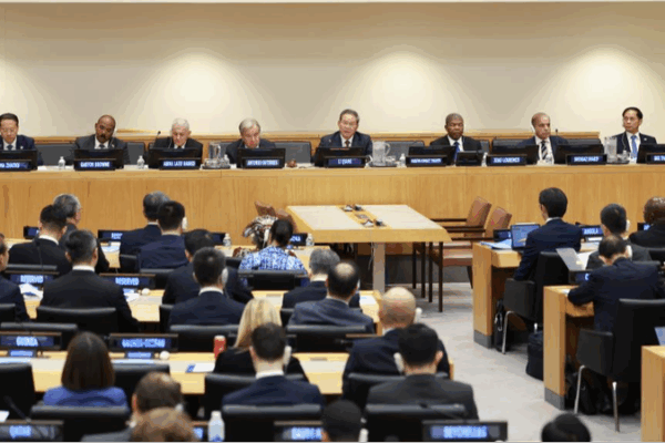 Li Qiang Outlines Tech-Driven, Green Growth at Global Development Summit Li_Qiang_Outlines_Tech_Driven__Green_Growth_at_Global_Development_Summit