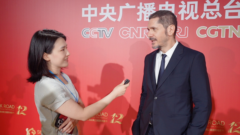 Mainetti__Cinema_Bridges_Italy___the_Chinese_Mainland video poster