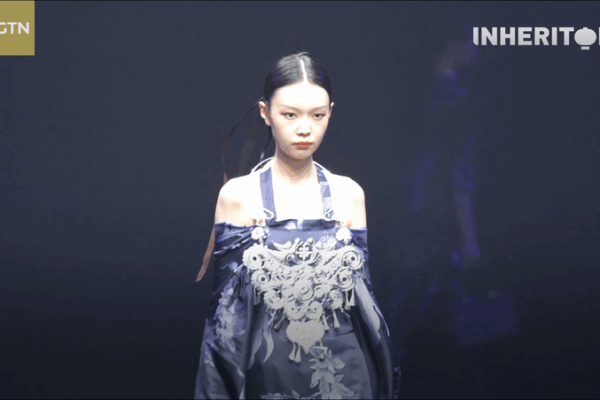 Miao Meets Modern: AI-Powered Embroidery Shines at 2025 China Fashion Week Miao_Meets_Modern__AI_Powered_Embroidery_Shines_at_2025_China_Fashion_Week video poster
