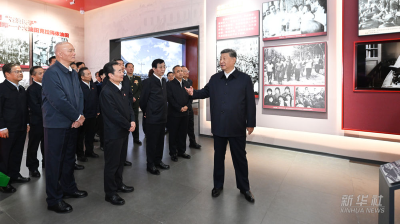 Xi Visits Exhibition Marking 70 Years of Xinjiang Uygur Region 🌟