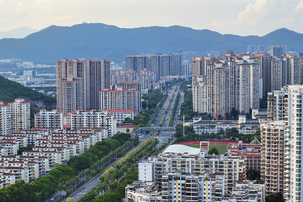 Haicang Boulevard: Xiamen’s Ultimate Coastal Stroll 🌊✨ Haicang Boulevard: Xiamen's Ultimate Coastal Stroll 🌊✨ video poster