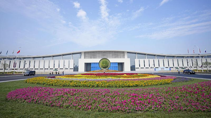 SCO Plus Meeting Kicks Off in Tianjin: Tech, Trade & Youth Focus 🌐 video poster