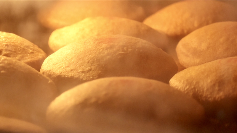 PC622AJ7CQOXSR5K1M29 - Namaste Headlines 1000-Year-Old Tang Ganlu Hollow Mooncakes Light Up Mid-Autumn 🎑 video poster