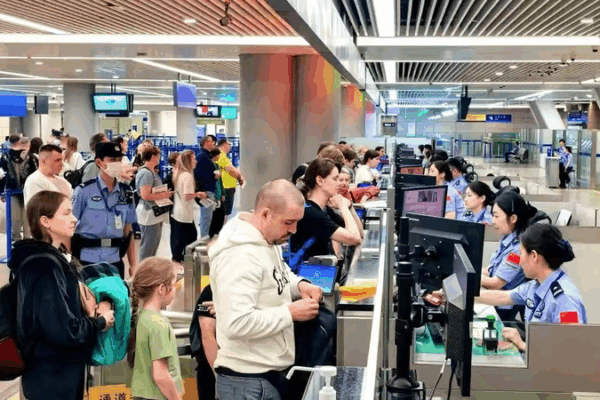 China’s New K Visa: A Gateway for Young Scientists China’s New K Visa: A Gateway for Young Scientists video poster