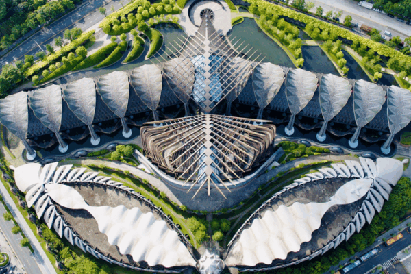 Shenzhen Fashion HQ Unveils Eco-Friendly Butterfly-Clam Design Shenzhen_Fashion_HQ_Unveils_Eco_Friendly_Butterfly_Clam_Design