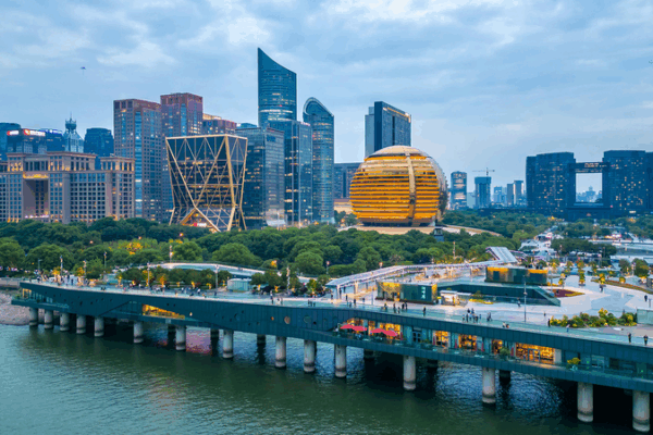 Sky-High Vibes: Hangzhou’s Urban Balcony Has Epic River & City Views Sky_High_Vibes__Hangzhou_s_Urban_Balcony_Has_Epic_River___City_Views video poster