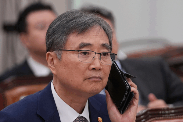 South Korea Pushes US for New Visa After Hyundai Workers’ Raid South_Korea_Pushes_US_for_New_Visa_After_Hyundai_Workers__Raid