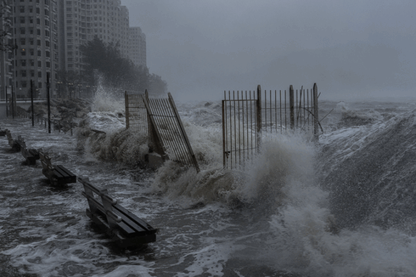 Super Typhoon Ragasa Braces Guangdong Coast, Millions Relocated Super_Typhoon_Ragasa_Braces_Guangdong_Coast__Millions_Relocated