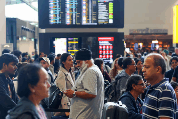 Cyberattack Strands Passengers at Europe’s Busiest Airports 😱 Cyberattack Strands Passengers at Europe’s Busiest Airports 😱